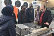 بازدید هیات سنگالی از کارخانه تولید یخ در شهرک صنعتی شهر قدس