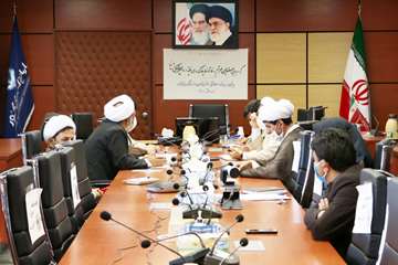 برنامه‌های فرهنگی و نظارت شرعی 