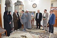  بصیرت خانواده شهدا نمونه و الگوی عملی اخلاق و جلوه ای از ایمان و بزرگواری است